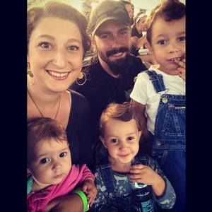 Meet your Posher, Riana